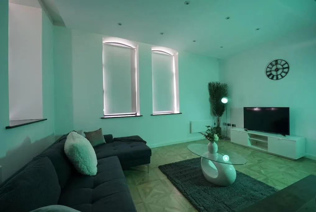 Stylish & Elegant City Centre Apartment Leeds