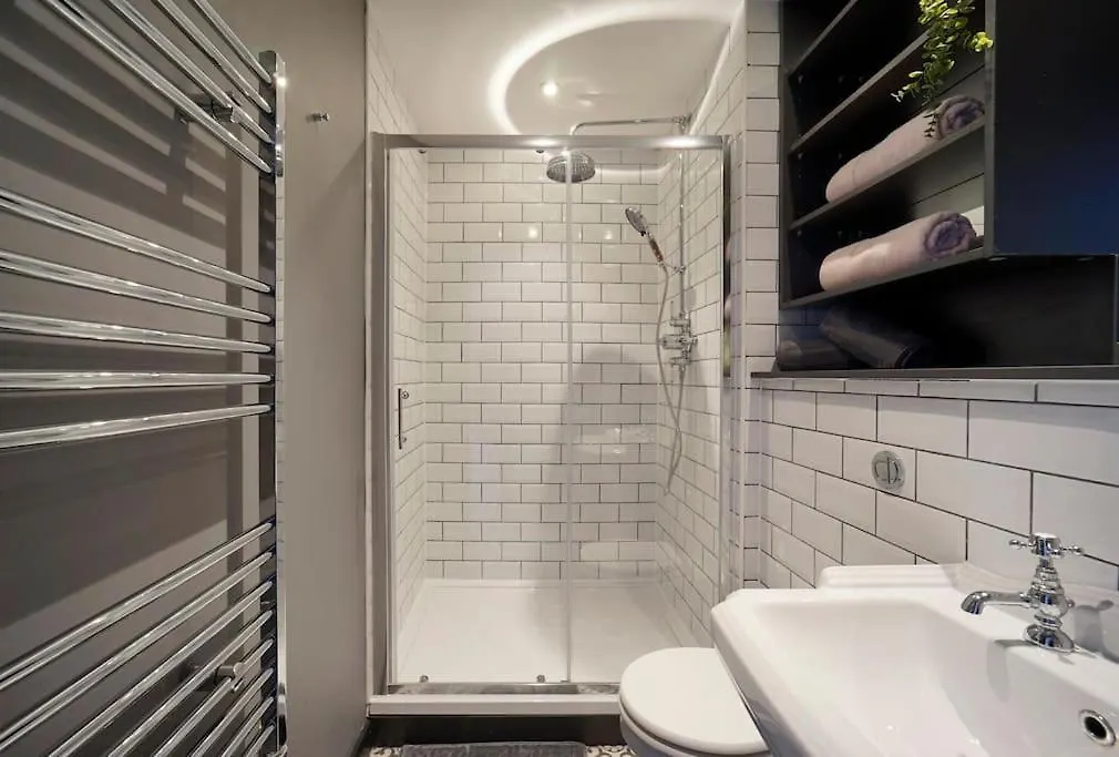 Stylish & Elegant City Centre Apartment Leeds